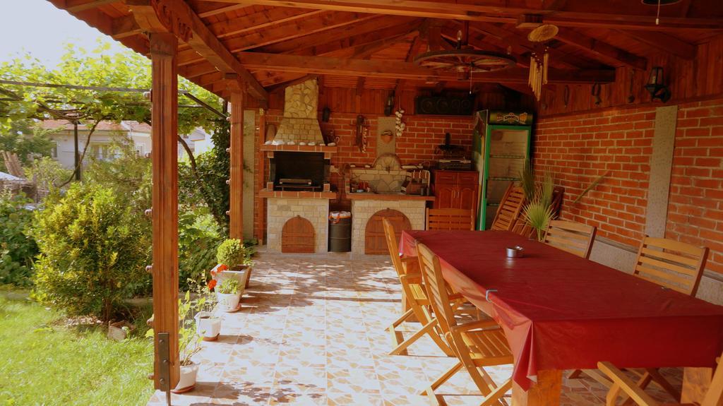 Guest House Simona Sapareva Banya Bagian luar foto